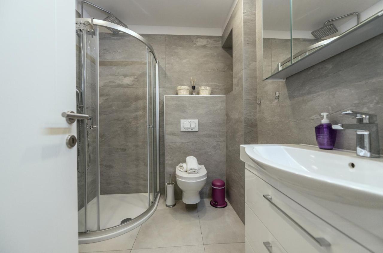 Luxury Apartment Purple Summer Sea View Makarska Dış mekan fotoğraf